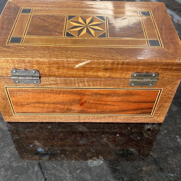 Trinket Box - Picture 5 of 8